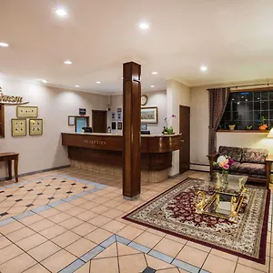 Howard Johnson By Wyndham Hotel
